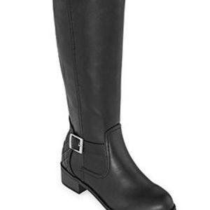 Black tall boots